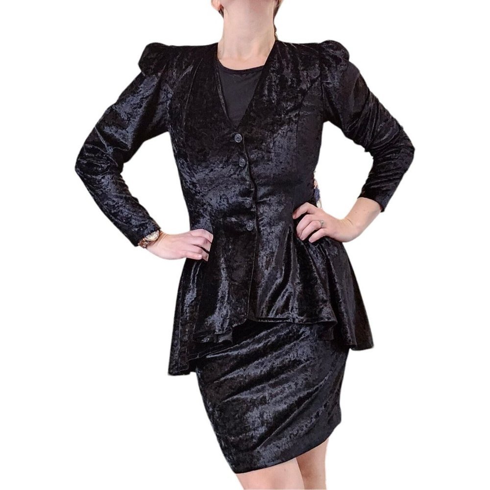 Black Crushed Velvet Small Skirt Set Edge Punk Princess‎ VTG 80s Goth Peplum